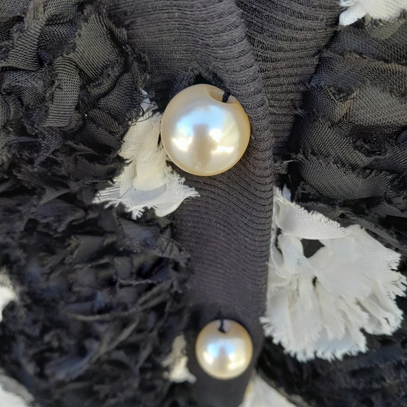 OO LALA women's black with white cardigan sweater SIZE LARGE - Picture 5 of 16